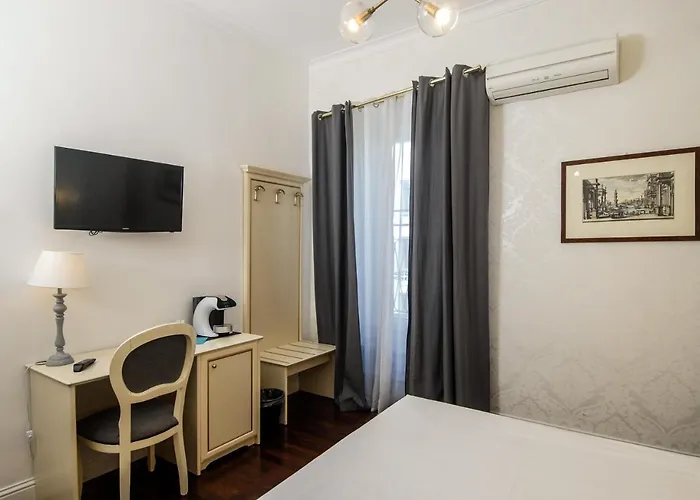 Piccolo Di Piazza Di Spagna Гостевой дом 4*