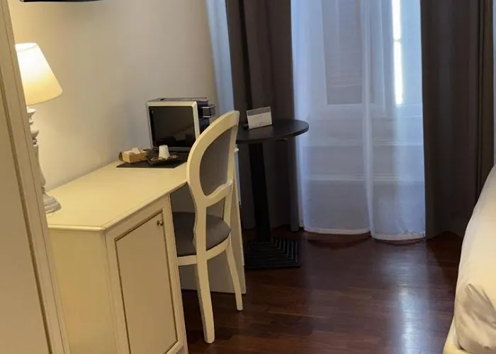 Гостевой дом Piccolo Di Piazza Di Spagna 4*