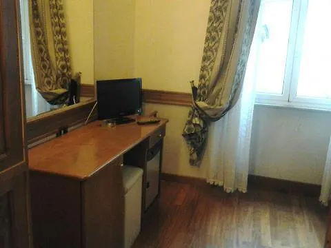 Piccolo Di Piazza Di Spagna Гостевой дом 4*